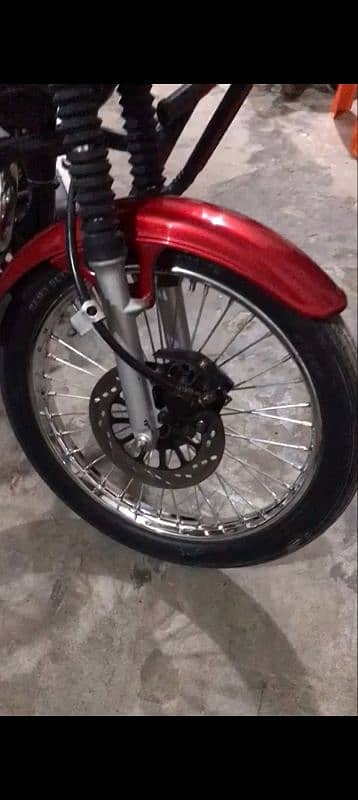 Suzuki GS 150 Front Wheel 11