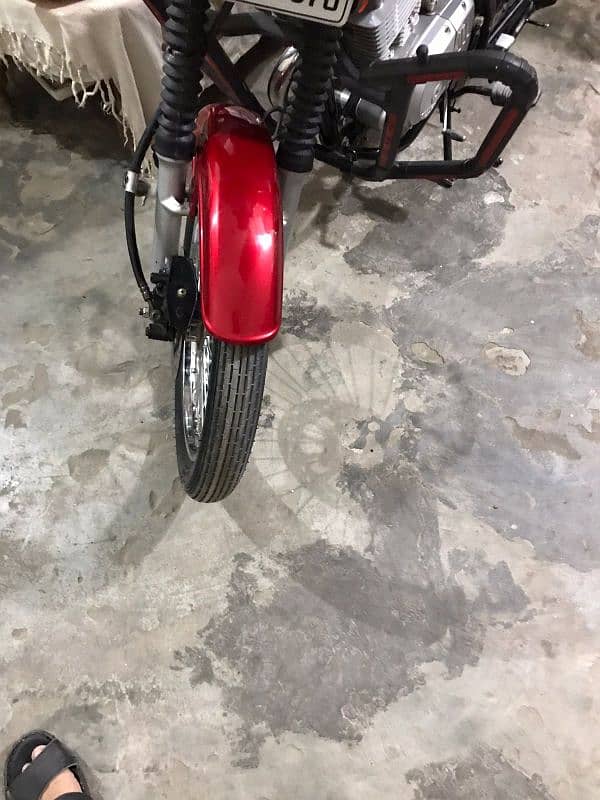 Suzuki GS 150 Front Wheel 13