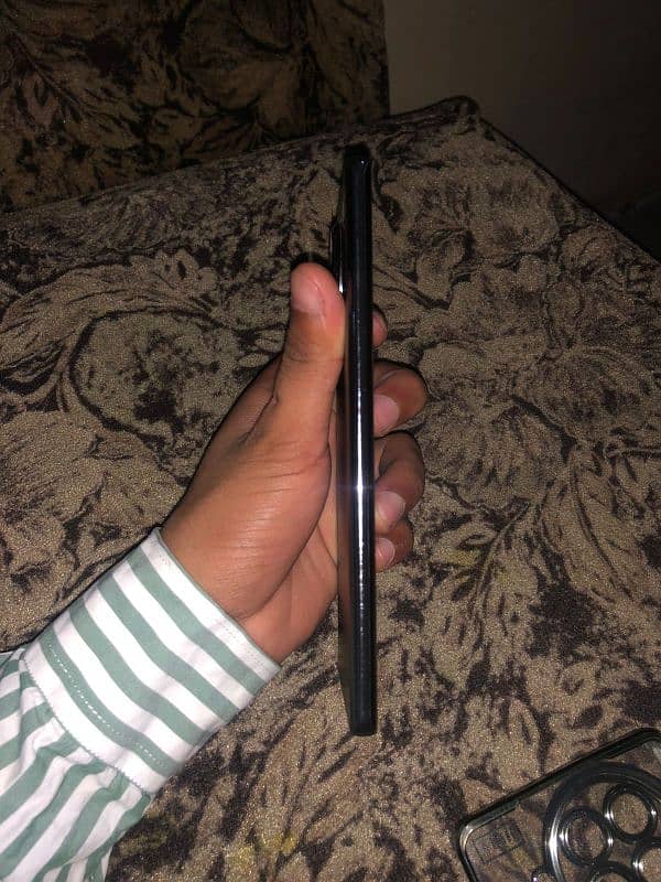 Tecno spark 20 pro plus 2