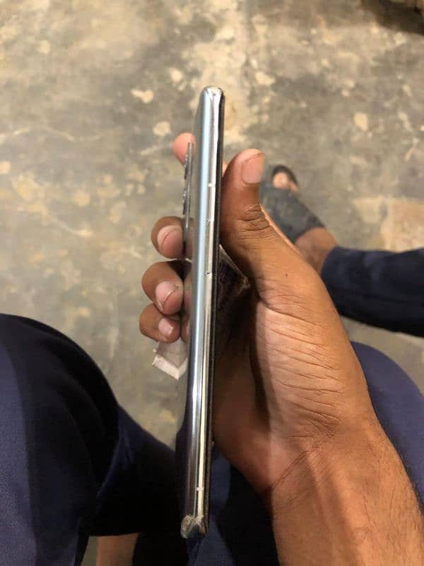 OnePlus 9pro sa exchange ho sakta ha 3