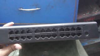 24 PORT GIGA SWITCH,