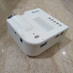 Ikon ip-p320 mini projector for home