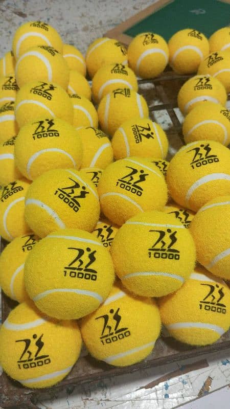 i am sell premium quality tennis ball and bat grip 12