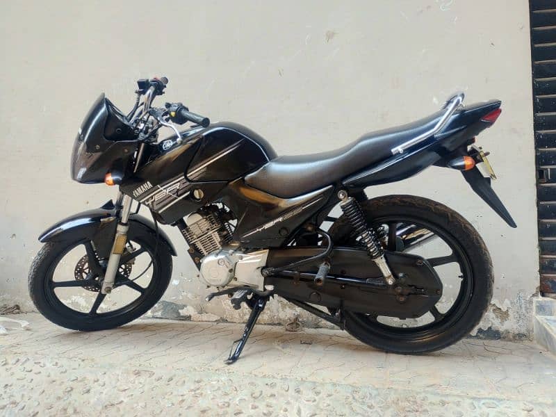 Yamaha YBR 125 Black japanese model Original 4