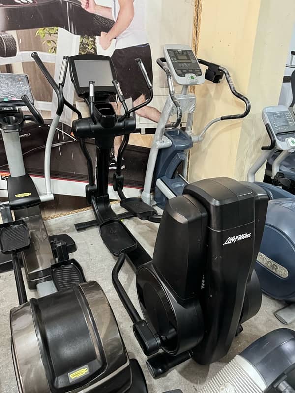 Running Treadmils Cycles Ellipticals Electric Machines 18