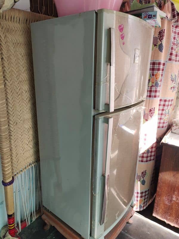 Dawlence Refrigerator (Fridge) for sale - Medium Size 3