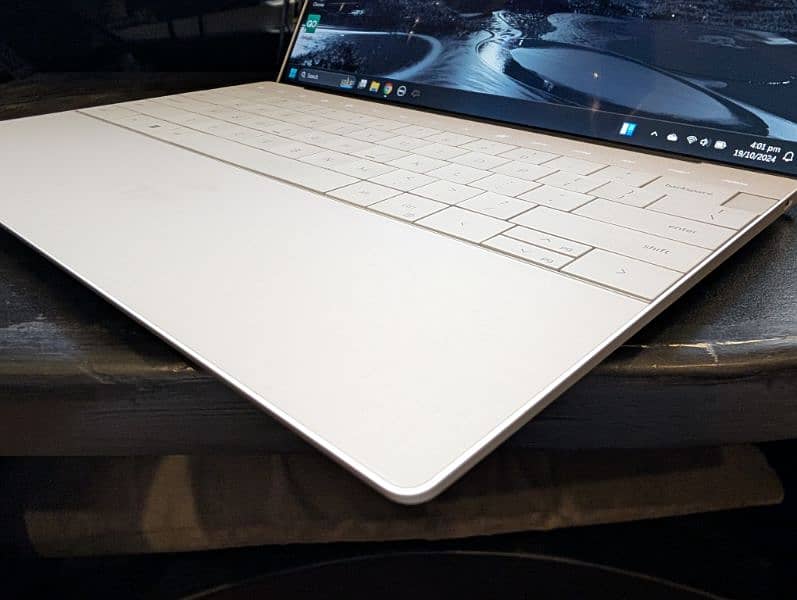 Dell XPS 13 Plus i7 12th Gen 8