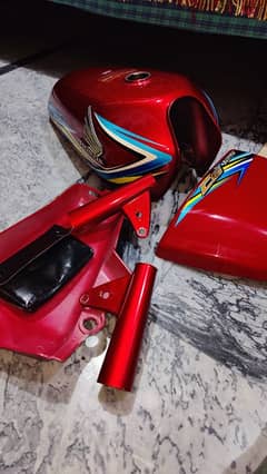 Honda 125 (18) Genuine Tanki Tappay