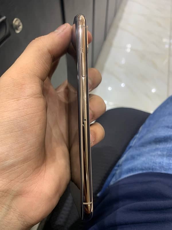 iPhone XS 64GB dual pta approved 1