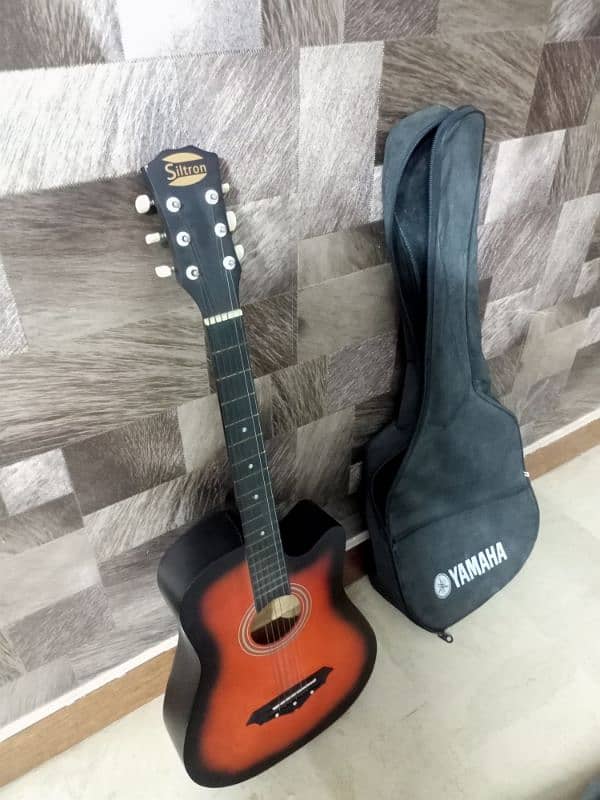 Siltron Guitar just like new. 2