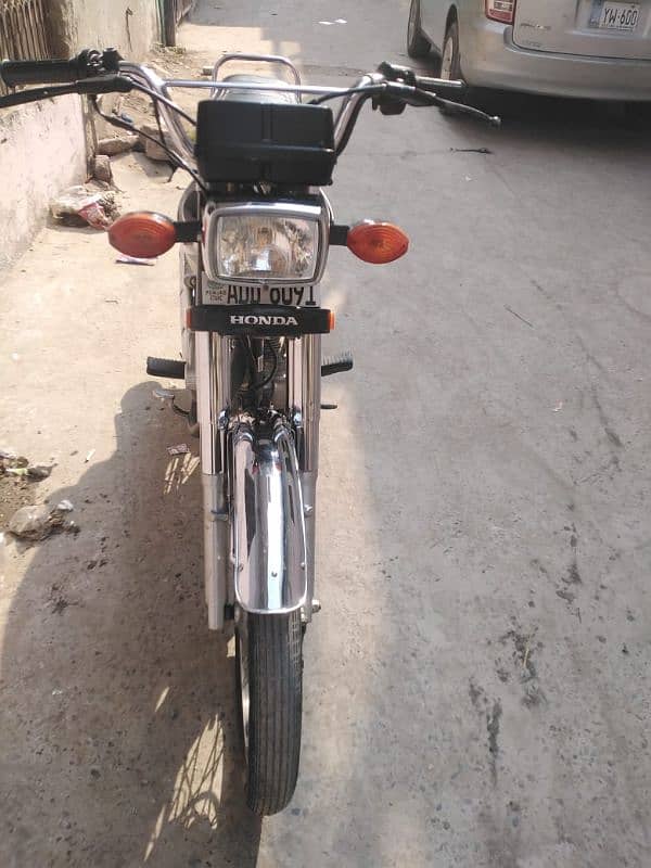 honda 125 black colour 3