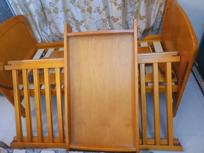 zubaidas 2 in 1 baaby cot 3