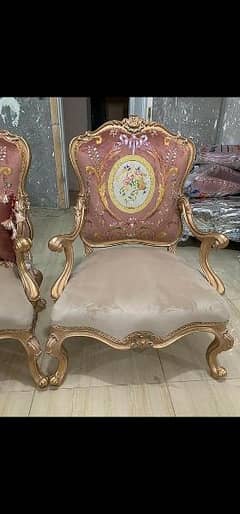 this chair is very beautyful