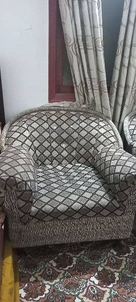 5 Seater Comfortable Sofa Set for Sell 3