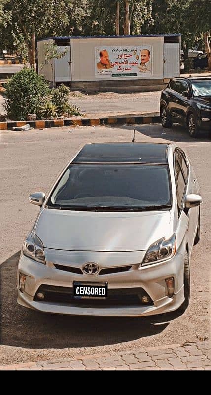 Toyota Prius s touring 2014 0