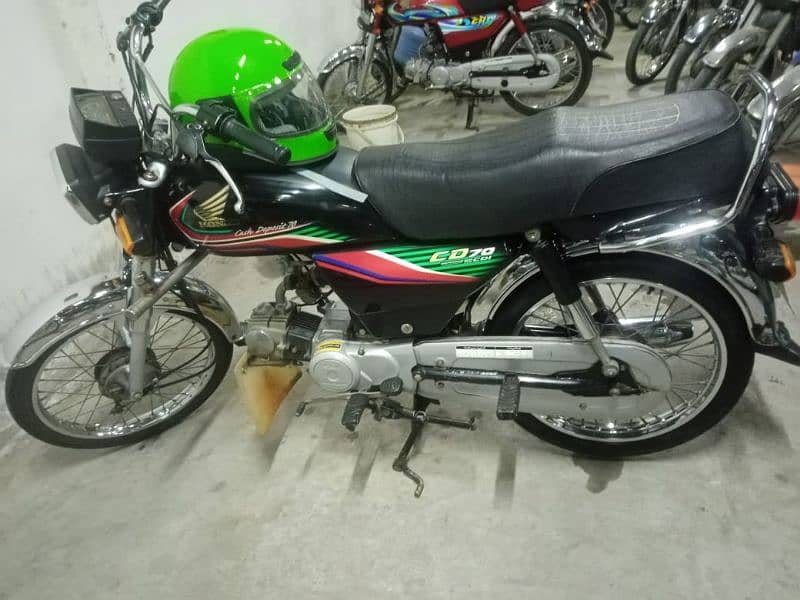 Honda CD 70 for sale Model 2017, Faisalabad Registration. 1