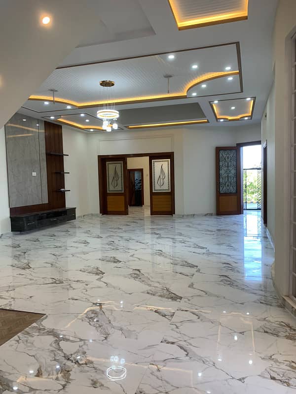 9 Marla Luxury Mansion Dream House for sale in Gulberg City, Sargodha 18