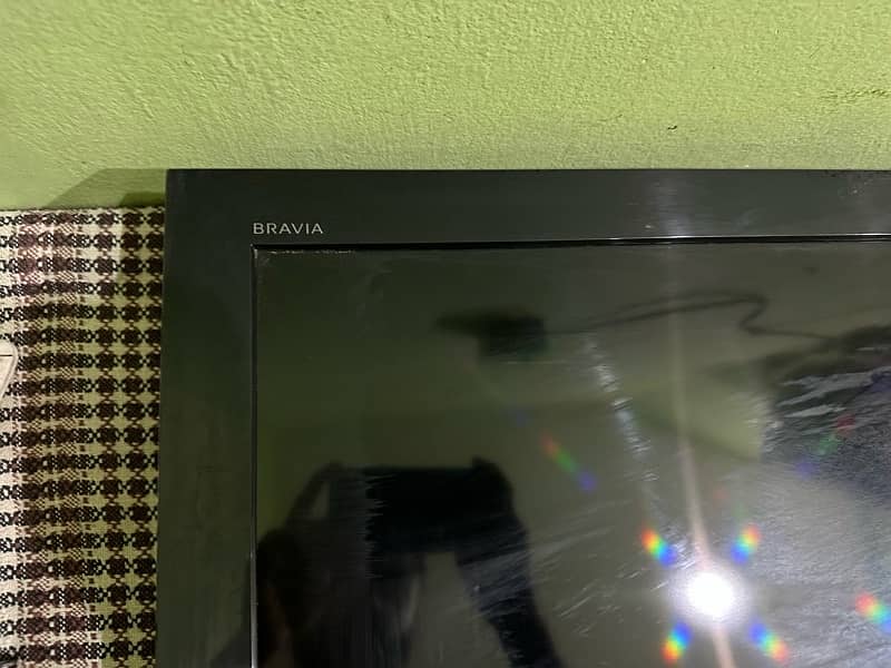 Orignal sony bravia LCD tv 4