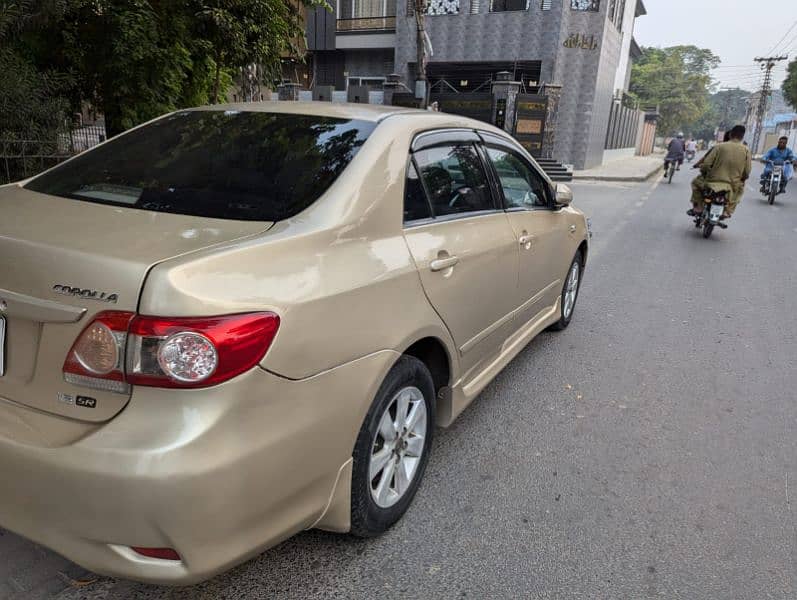 Toyota Corolla Altis SR 2013 5