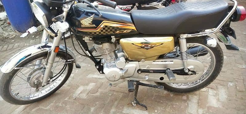 Honda 125 gold edition 0