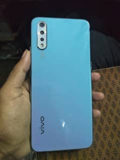 vivo S1