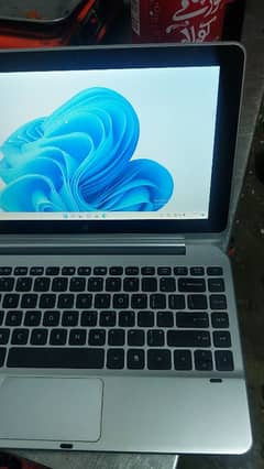 y11 laptop condition 10/10 with touch ,, window 11 installed