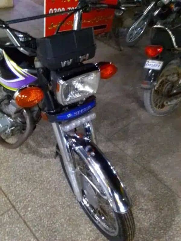 hi speed 125, 7000 km run only first owner  new condition 11000 final 2