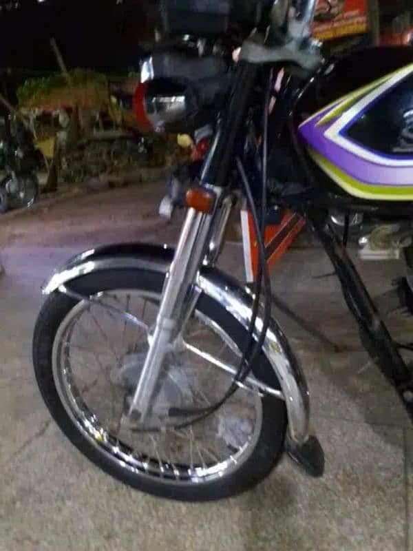 hi speed 125, 7000 km run only first owner  new condition 11000 final 7