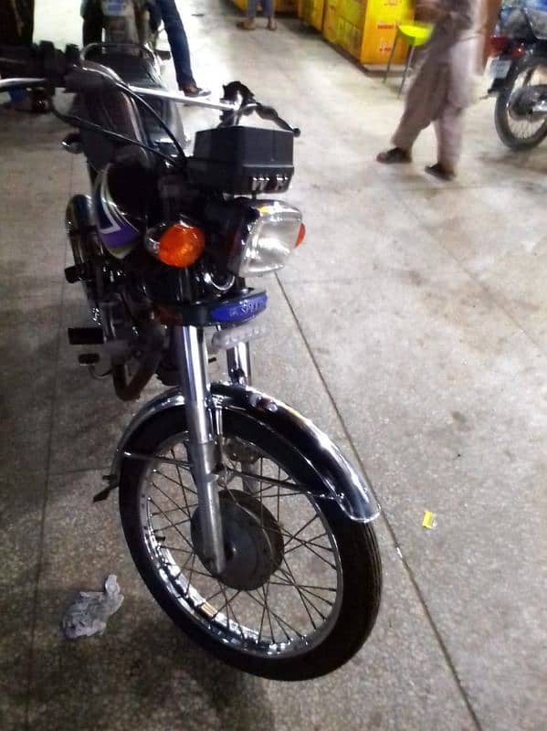 hi speed 125, 7000 km run only first owner  new condition 11000 final 13