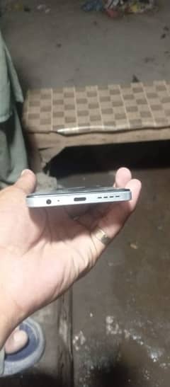 Infinix hot 30 condition 10.8 no open no rapire