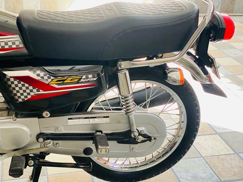 Honda 125 2023/2024 7