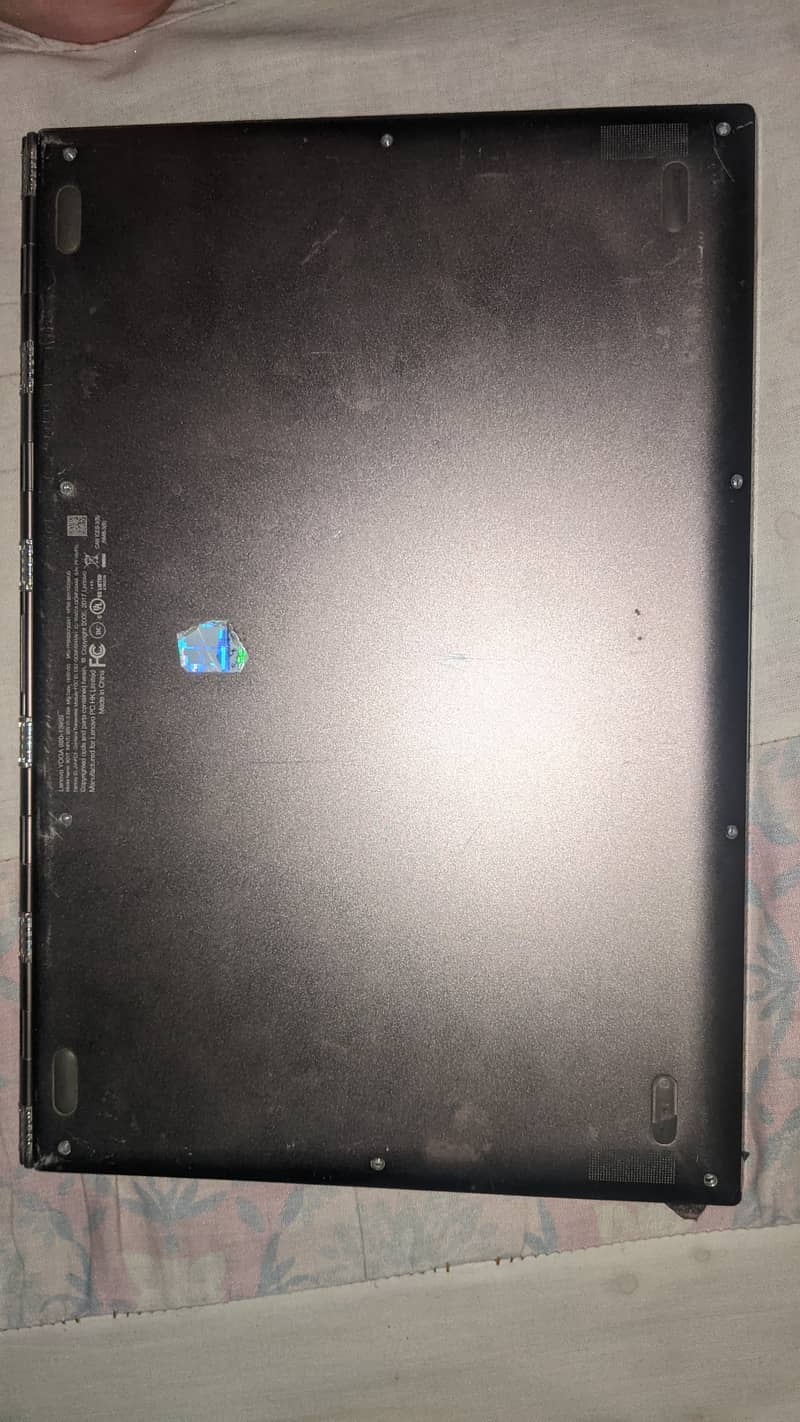 Lenovo yoga i7 8th gen 920-13ikb 4