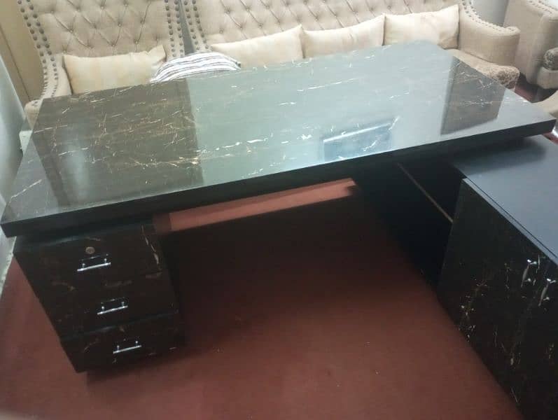 office executive table for CEOs 1