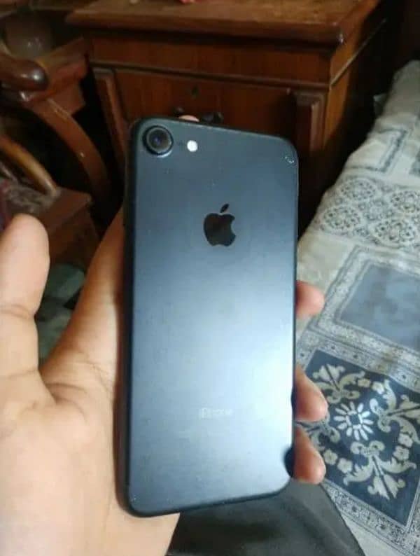 iPhone 7 pta approved 128gb 2