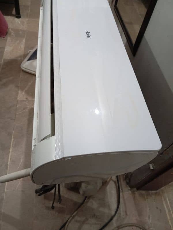 HAIER AC 1 TON FOR SELL 1