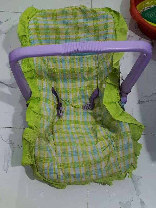 Baby cot,doli 2