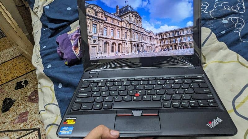 LENOVO X131 core i 3 | 3rdgen  |  mint condition refurbished stock 0