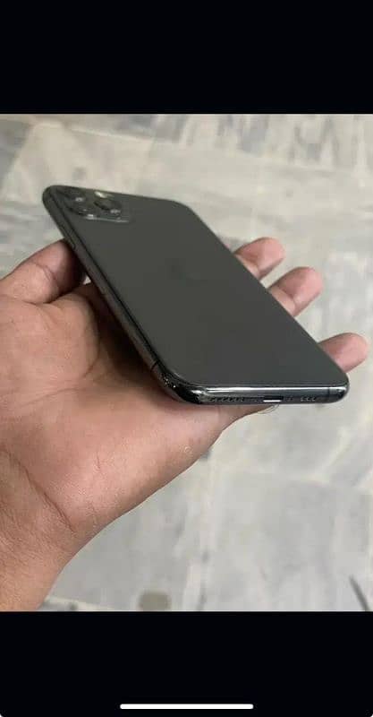 IPHONE 11 PRO WATERPACK 64GB. JV 1