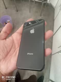 I phone 8 non PTA 0