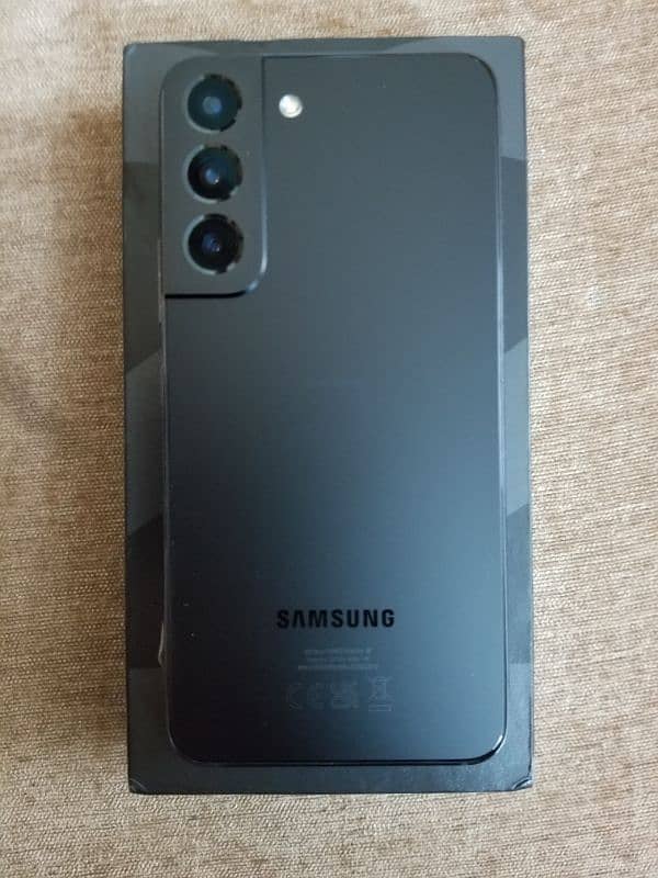 Samsung S22 official pta read description 3