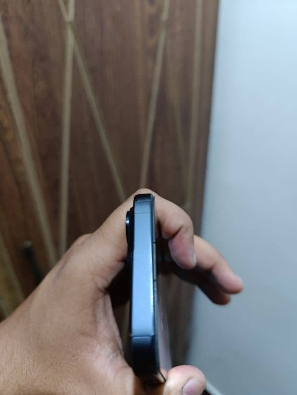 iPhone 15 Pro (256 GB) FU full SIM time 6