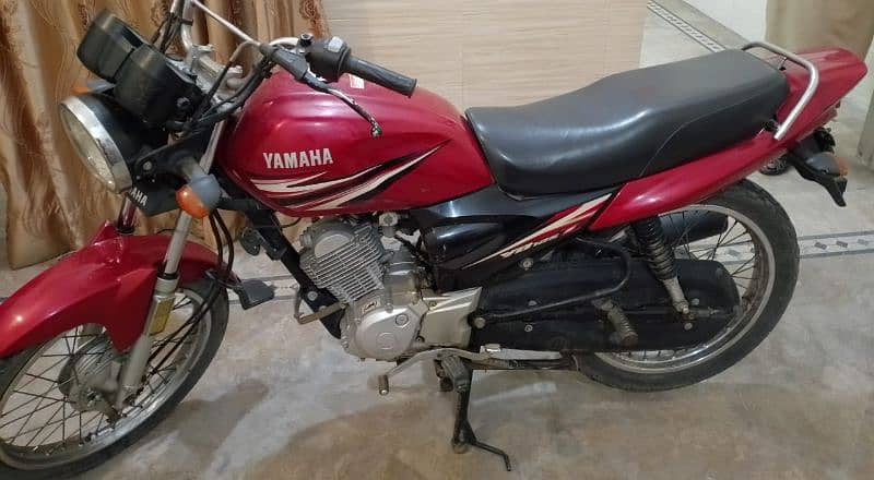 Yamaha YB-125 2