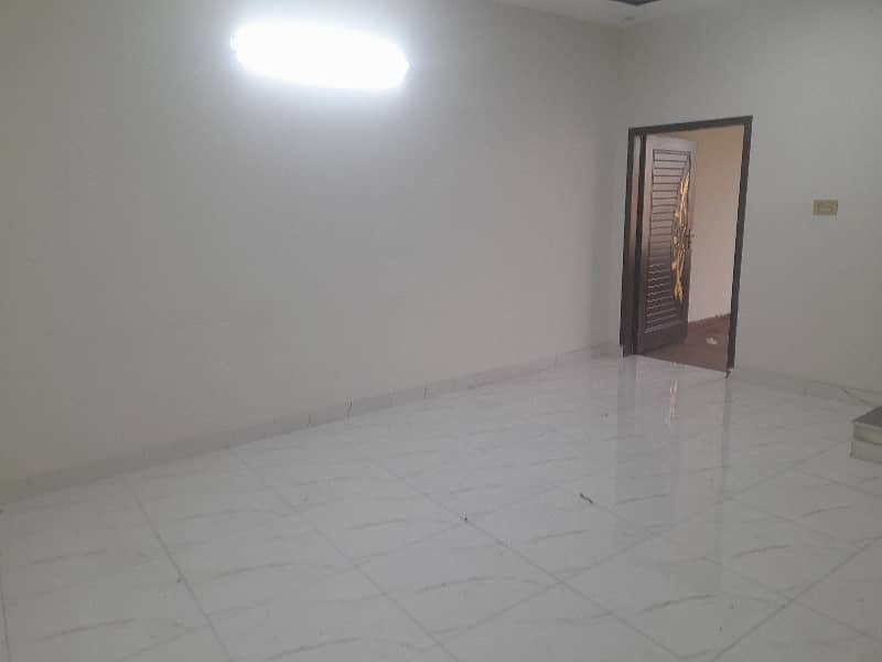 Prime Location 4 Marla Flat In Master City Housing Scheme For Rent 6