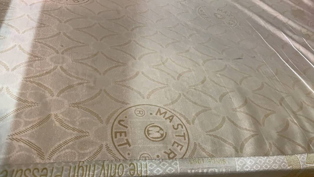 (urgent) 2 single bed with 2 master Molty foam mattress 1