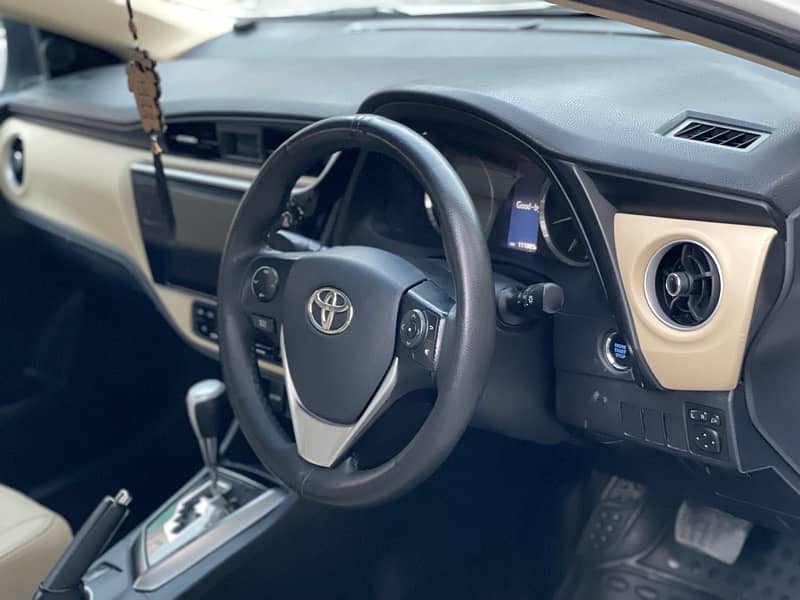 Toyota Corolla Altis Grande 2018 9