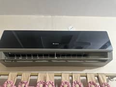 Gree 1.5 ton non invertor AC