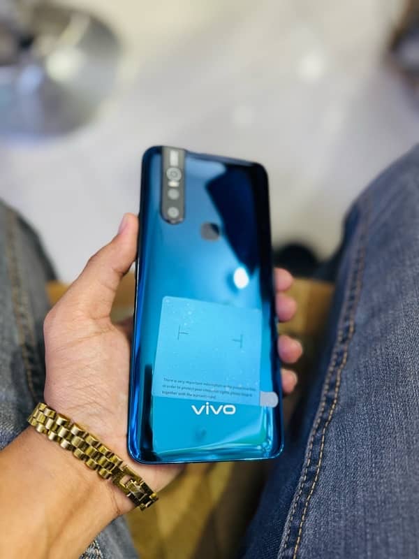 vivo V15 POP UP CAMERA 8GB 256GB 3