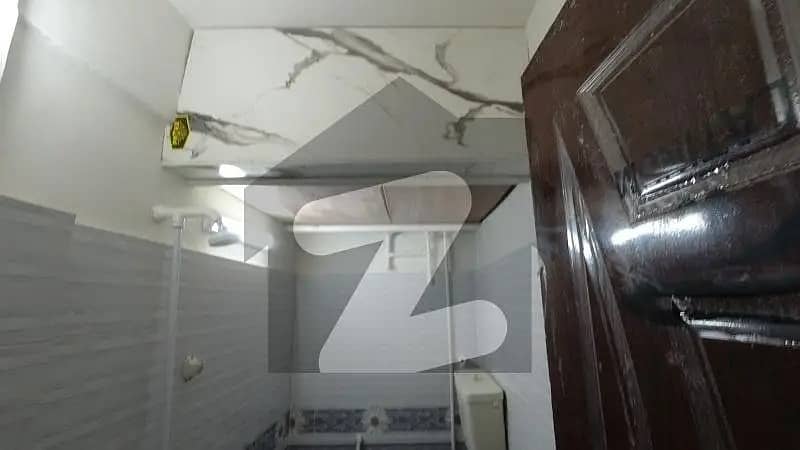 Get A 950 Square Feet Flat For Sale In Maskan Chowrangi 9