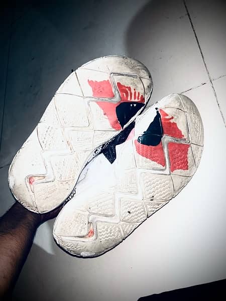 Nike original basket ball shoes 4