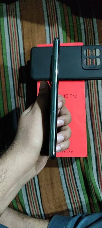 10pro12 256gb non pta 4 month sim time 2